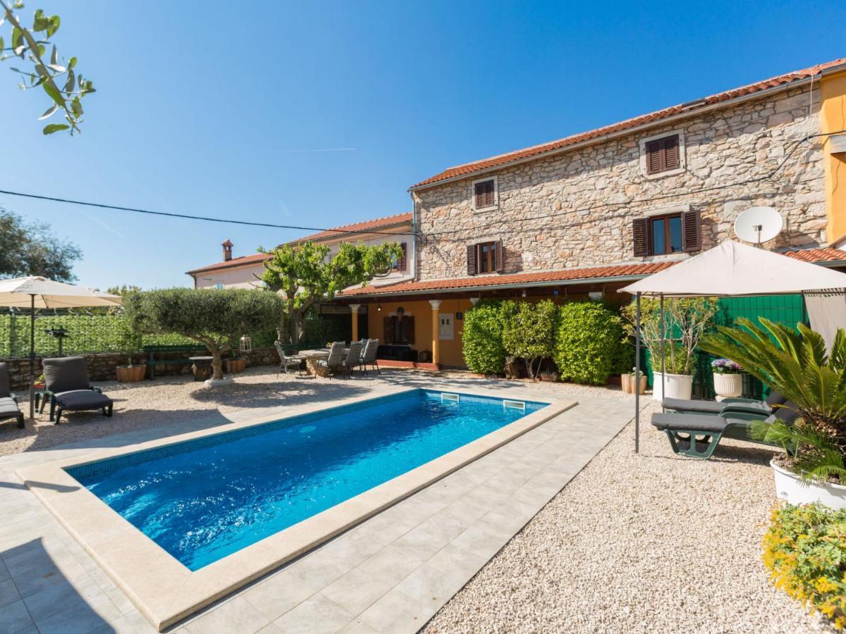 Holiday Home Villa Lucky By Interhome Brtonigla Exterior photo
